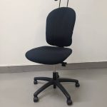 Skrivbordsstol OFFICELINE RONNA Svart Nackstöd i skinn - C