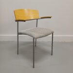 Mötesstol EFG Karm Grå - B